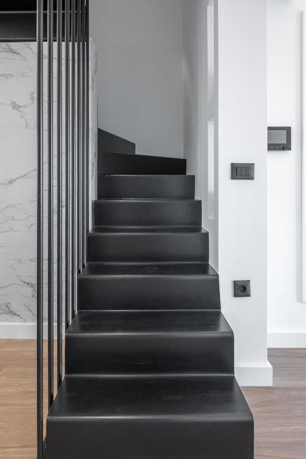 Almy Luxury Apartament *
